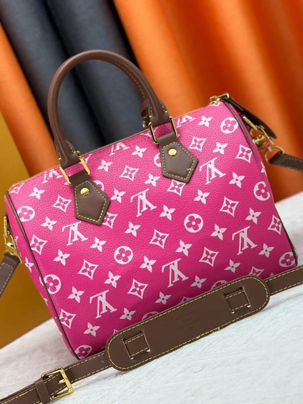 NWT - Louis Vuitton Authentic Bags - Picture 4 of 9